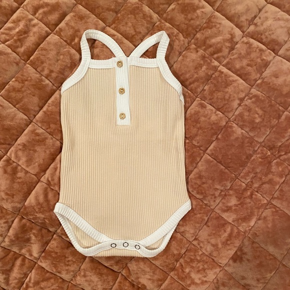 Fable & Ford bodysuit - Picture 2 of 2